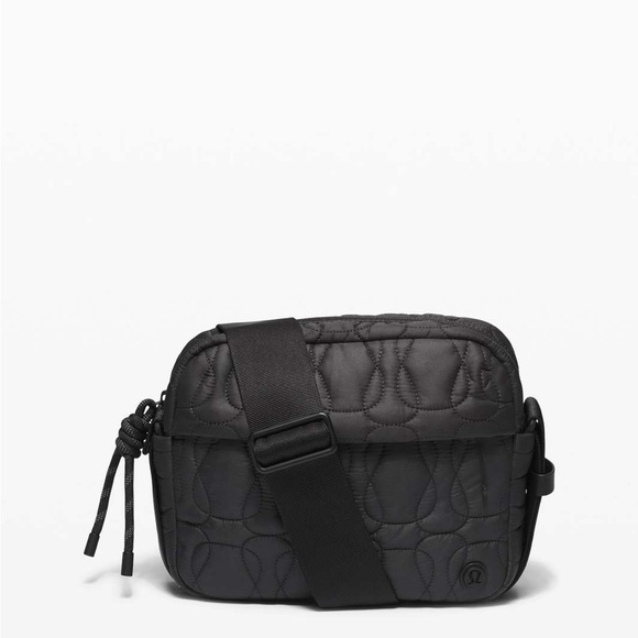 Lululemon Quilted Embrace Crossbody Bag - Picture 5 of 15